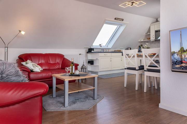 Appartement entier, Die Urlaubswohnung Inselblick im Haus „Seeblick“ im Nordseeheilbad Carolinensiel liegt in unmittelbarer Nähe der „Friedrichsschleuse“ an der „Harle“. in Carolinensiel-Harlesiel, Wittmund