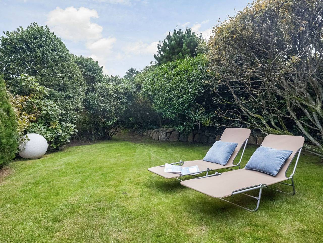 Haus Kamp - Exklusives Reetdachhaus für 6 Pers. mit Sauna, Kamin, Garten, Pkw-Stellplatz. in Kampen (Sylt), Sylt