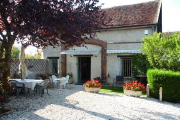 Maison de vacances pour 5 personnes, avec jacuzzi et jardin dans Yonne