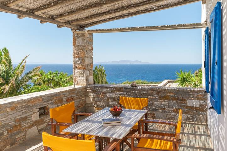 Entire apartment, Apartment 'Suite No 2' with Sea View, Wi-Fi and Air Conditioning in Syros