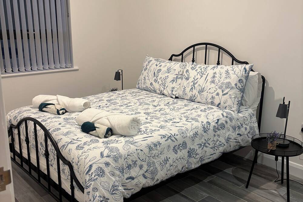 Stunning views from the private hot tub in Grafschaft Down