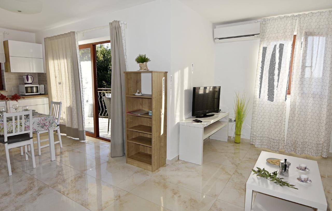 Ganze Ferienwohnung, Appartement "Elia 3" mit Blick auf das Wasser in Umag, Umag und Umgebung