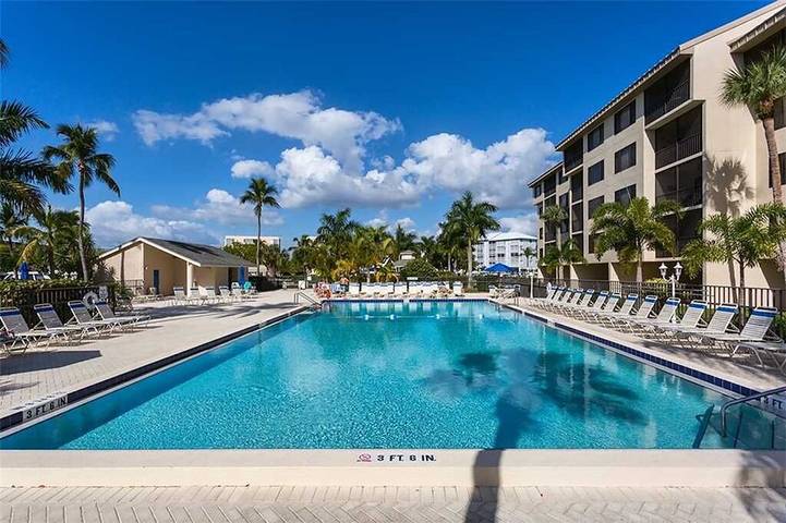 Ferienwohnung für 6 Personen, mit Whirlpool und Balkon sowie Pool in Fort Myers Beach