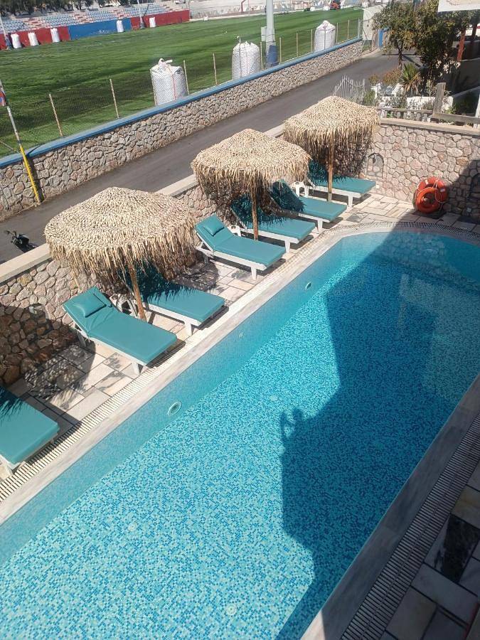 Appart’hôtel pour 2 personnes, avec Balcon ainsi que Terrasse et Piscine