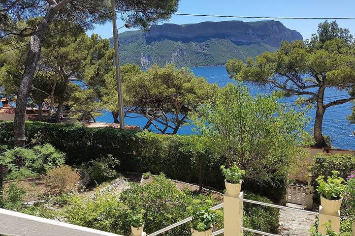 Villa für 6 Personen, mit Balkon und Garten