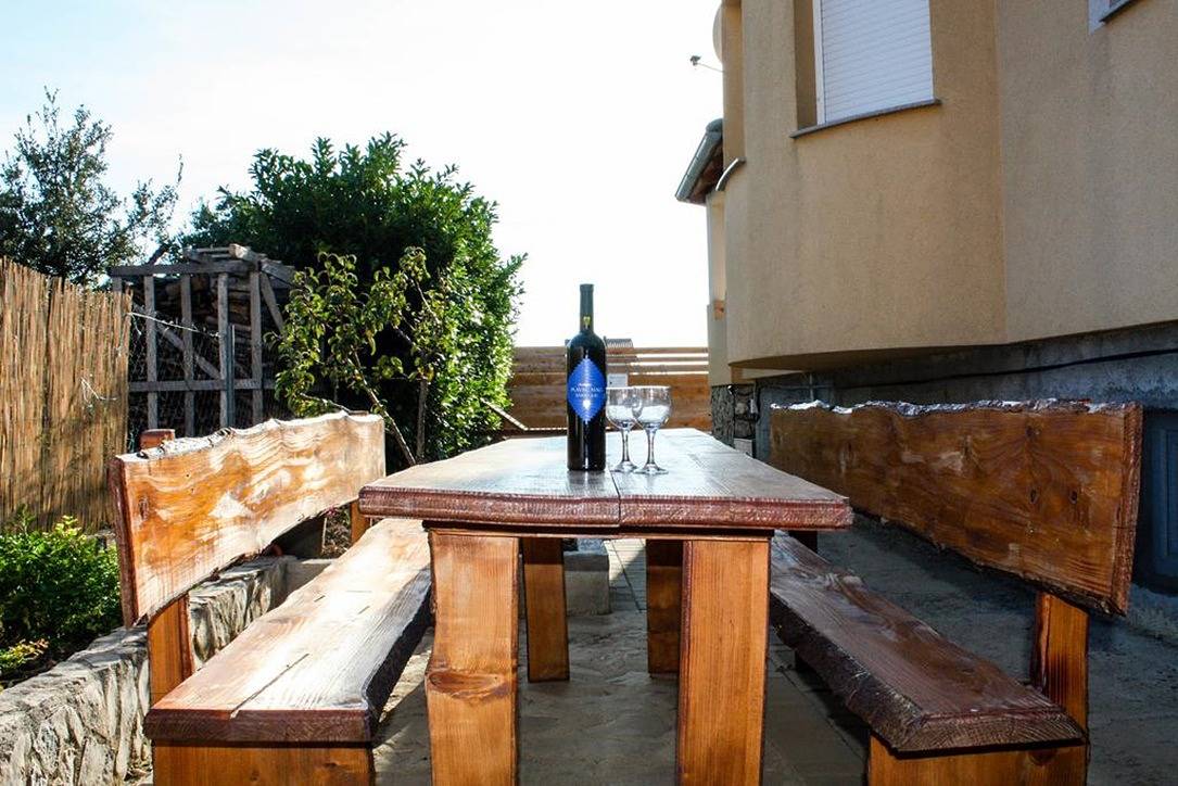 Geheel appartement, Vakantieappartement voor 8 personen met balkon in Polača, Zadar