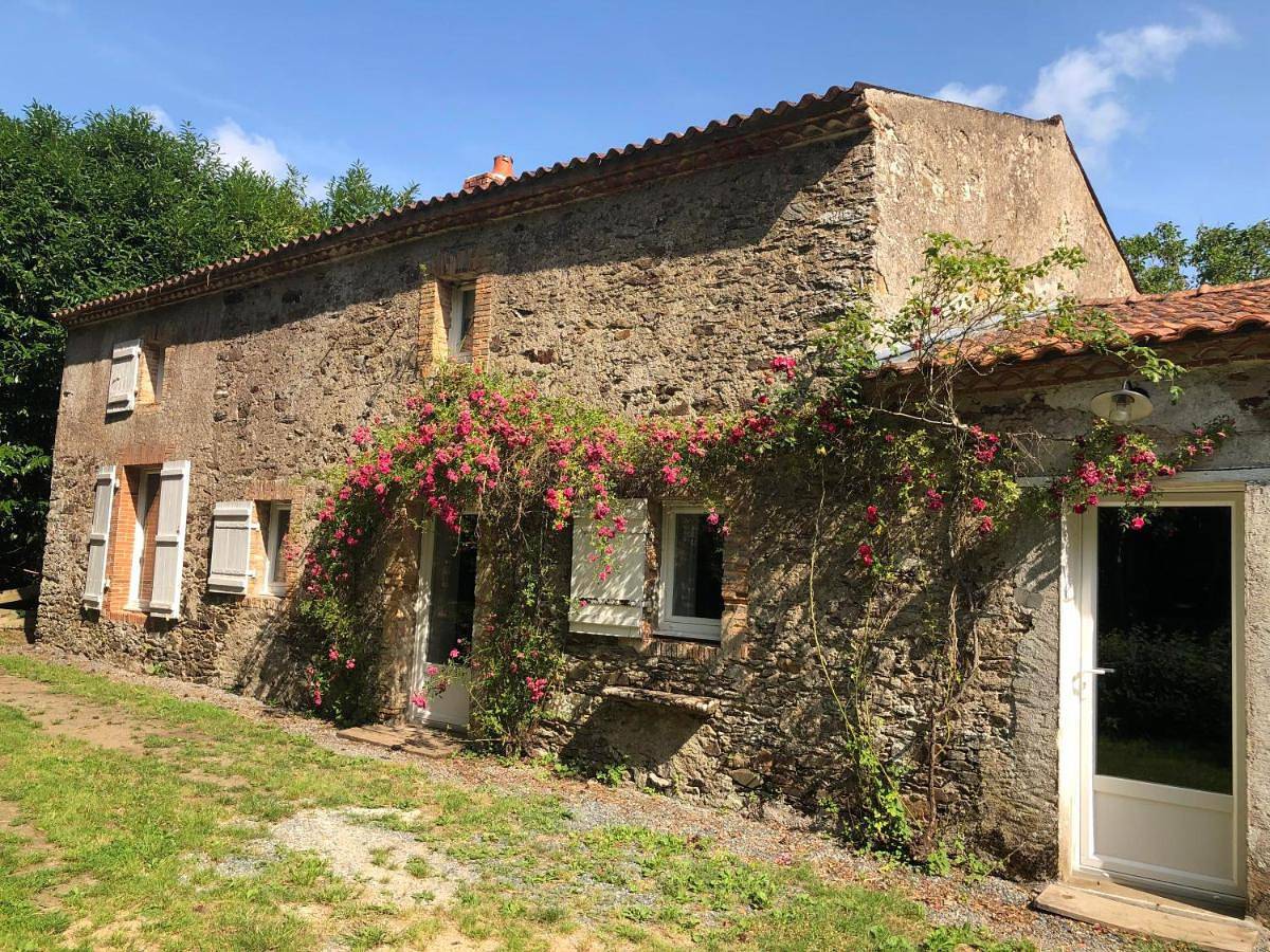 Three-Bedroom House in Divatte-sur-Loire, Région de Nantes