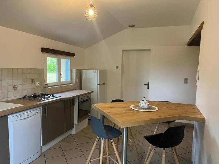 Location de vacances pour 6 personnes, avec jardin à Brette-les-Pins - 4