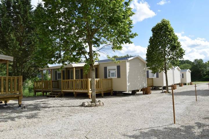 Camping pour 4 personnes, avec jardin et vue dans l' Aube - 3
