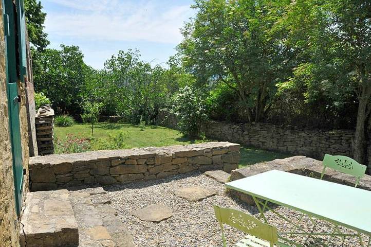 Location de vacances pour 4 personnes, avec Terrasse ainsi que Jardin et Vue à La Serpent