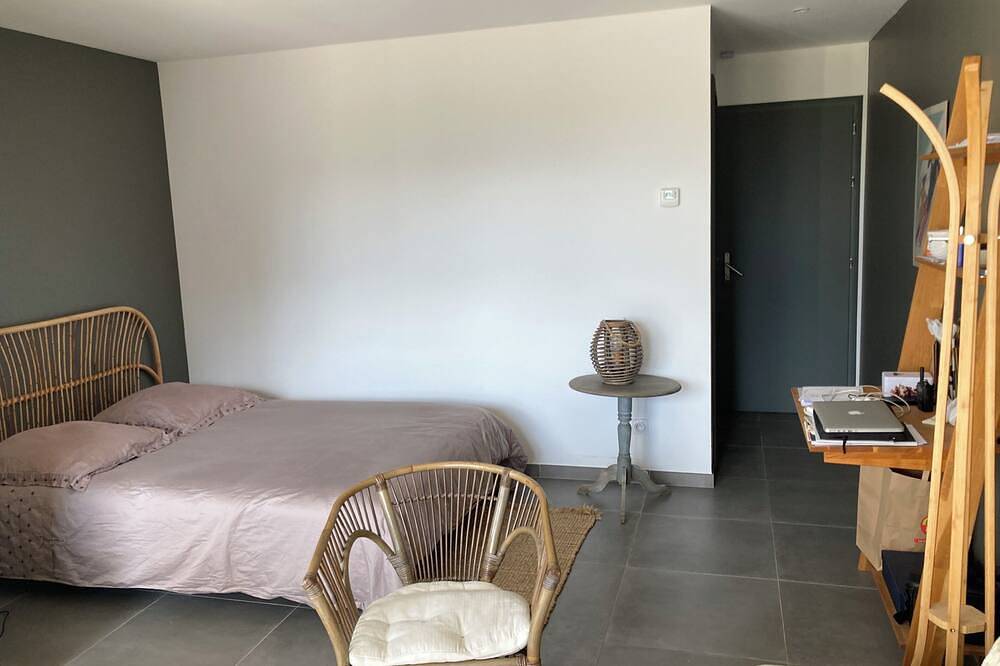 Appartement entier, Proximité Annecy , studio cocon avec jardin in Quintal, Parc naturel régional du Massif des Bauges