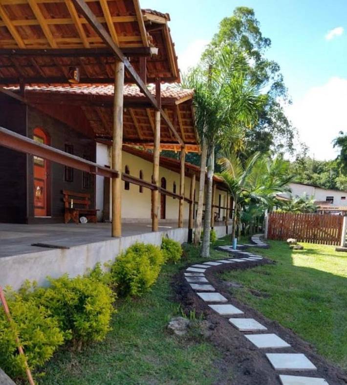 Casas e apartamentos de temporada para 2 pessoas, com jardim e piscina e ainda vista em Pinhalzinho