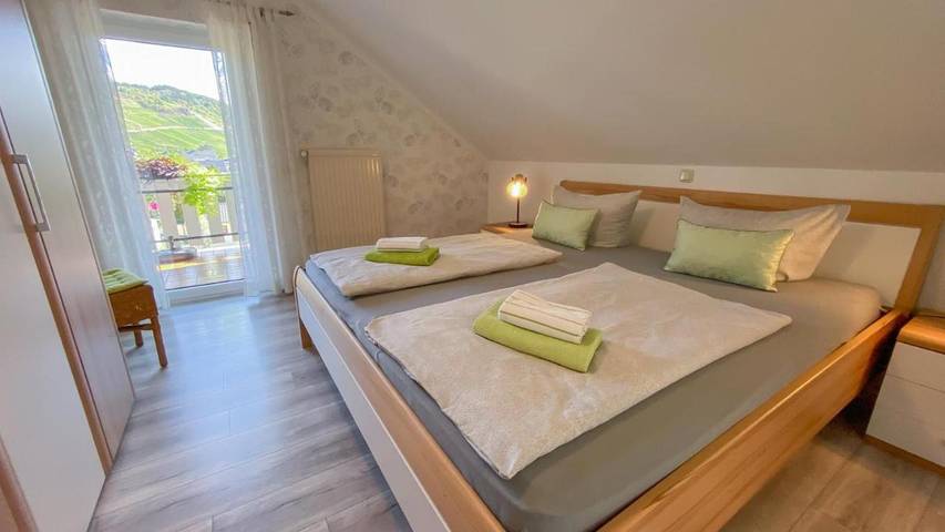 Ferienwohnung für 3 Personen, mit Ausblick und Garten in Kröv - 4