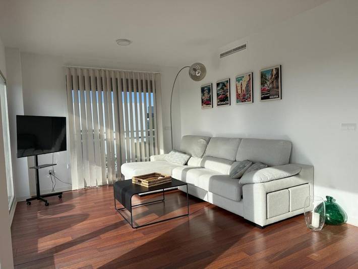 Casa rural para 6 personas, con Balcón y Terraza además de Jardín y Piscina en Torrent - 2