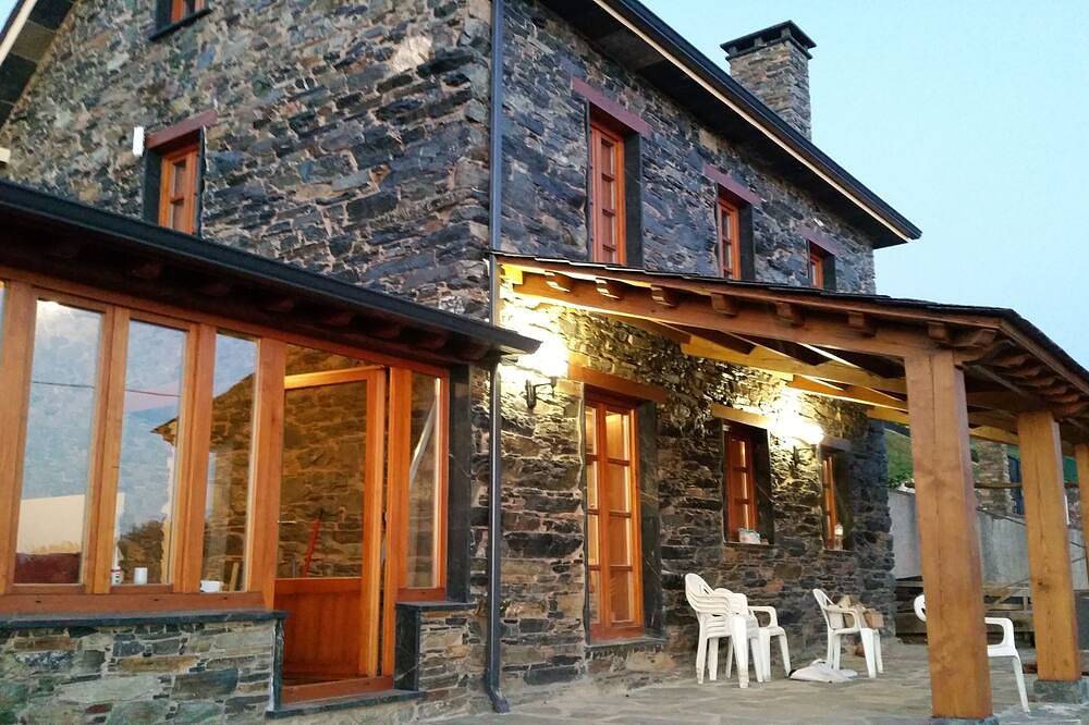 Maison de charme. Tranquility, couchers de soleil et des vues à couper le souffle. Un coin unique! in Cedeira, Costa de Galicia