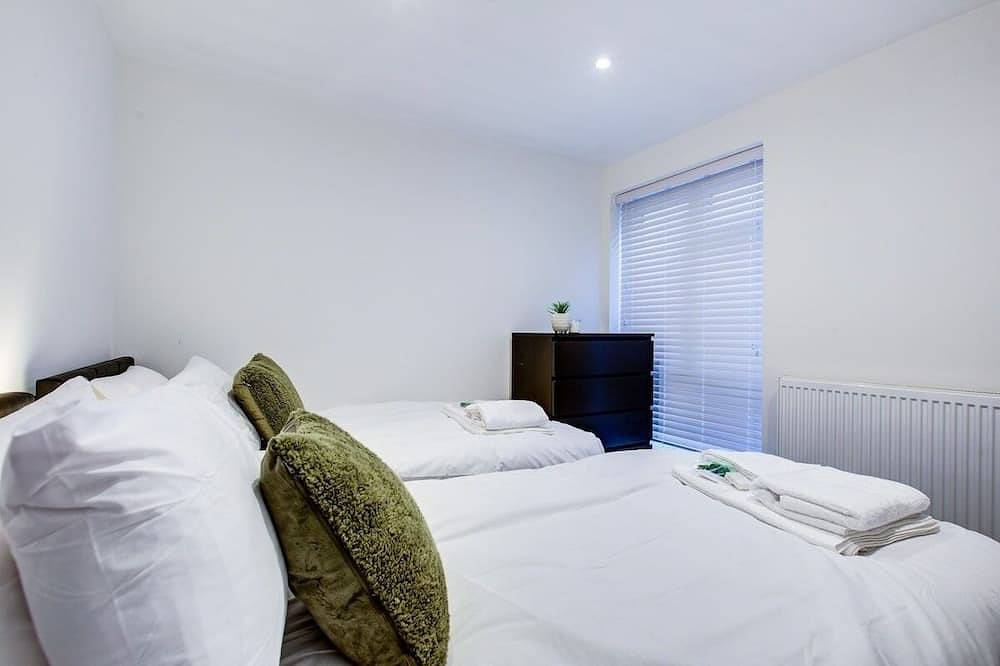 Sleek & Exquisite 3 Bedroom Home in Colchester, Essex