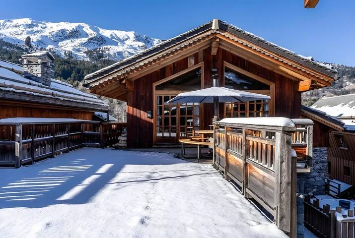Chalet 'Les Trois Coeurs' con terraza vista montaña, spa y sauna in Les Allues, Massif de la Vanoise