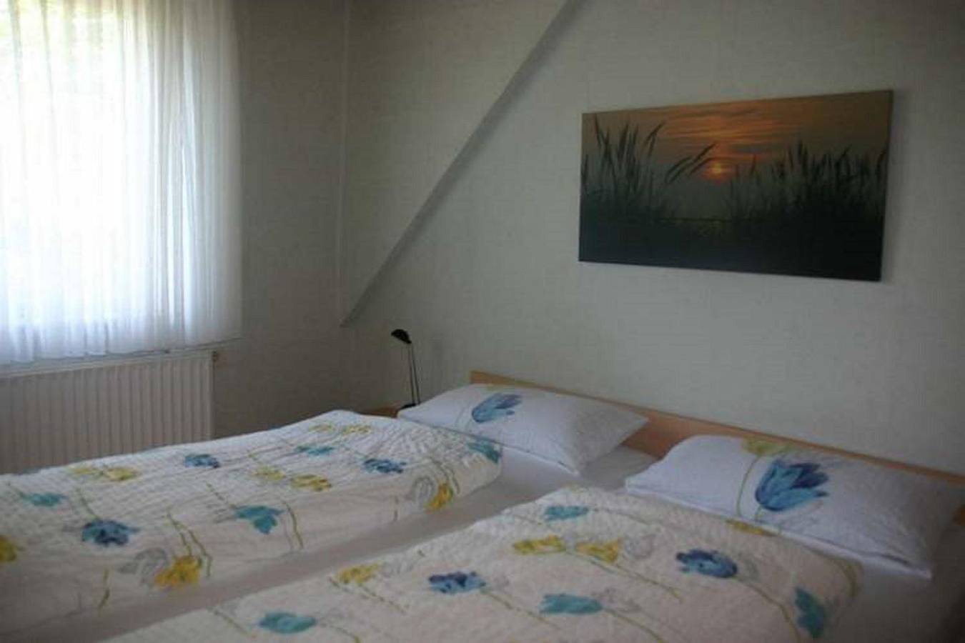 Ganze Wohnung, Ferienwohnung Pidder Lyng Fw 3: Balkon, Wlan & 500 m zum Strand in Utersum, Föhr
