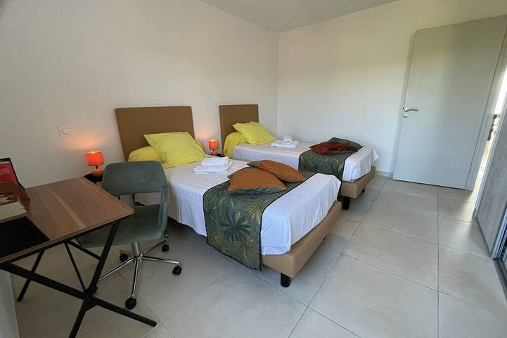 L'Olivier – A quiet, air-conditioned vacation rental in a traditional village near Pézenas in Neffiès, Costa mediterránea (Francia)