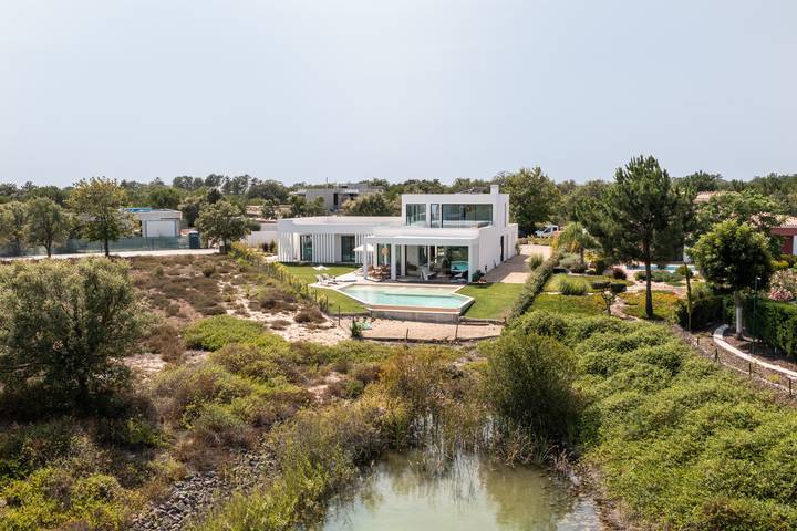 Chalet para 8 personas, con jardín y terraza además de vistas al lago y vistas en Lisboa y alrededores - 2