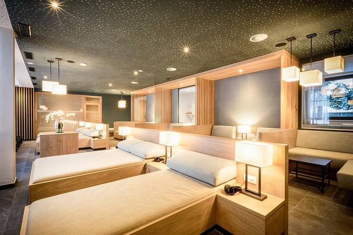 Hôtel pour 3 personnes, avec vue sur le lac et sauna ainsi que piscine et jardin, adapté aux familles à Walchsee - 2