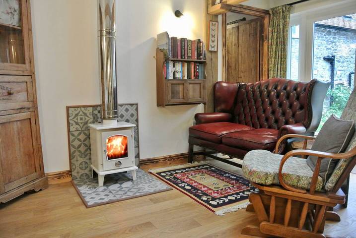 Holiday rental for 2 people, with garden and terrace in Shropshire Hills