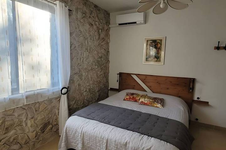 Location de vacances pour 2 personnes, avec jardin à Brantes - 3