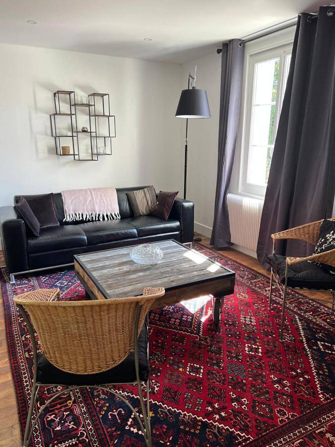 Three-Bedroom House in Venarey-les-Laumes, Région de Montbard