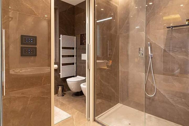 Ferienwohnung für 2 Personen, mit Balkon und Whirlpool in Pescara - 4