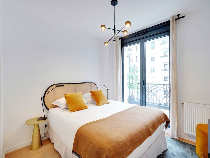 Apartamento entero, Duplex with terrace in Levallois in Levallois-Perret, Altos del Sena