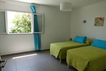 Villa pour 8 Personnes dans Sari-Solenzara, Arrondissement de Sartène, Photo 4