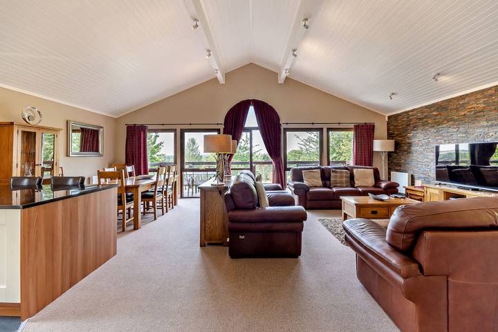 Host & Stay | 12 Belton Woods in Belton and Manthorpe, Lincolnshire