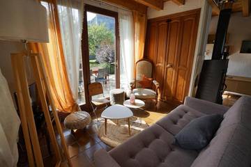 Gîte pour 6 personnes, avec vue et terrasse dans Fillière