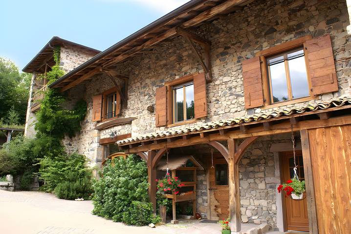 Maison de vacances pour 15 personnes, avec jardin dans Rhône - 2