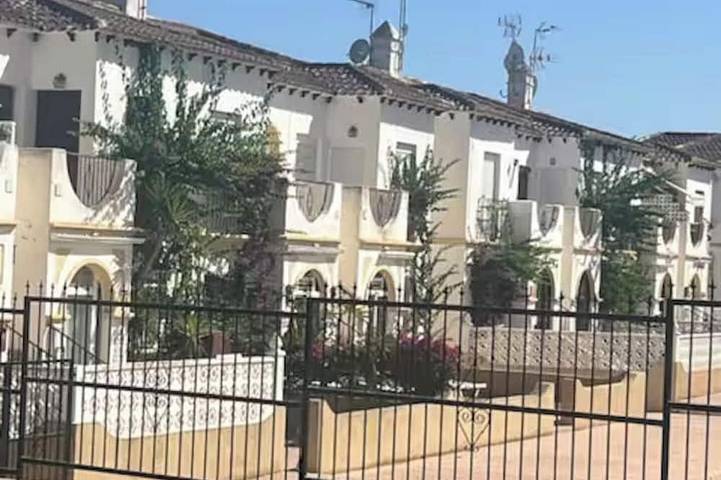 Holiday apartment for 4 people, with garden and pool - 1