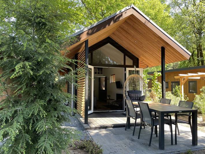 Lodge voor 4 personen, met sauna en tuin in Gelderland