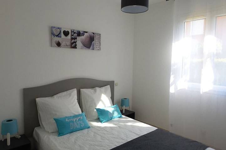 Location de vacances pour 5 personnes, avec terrasse ainsi que jardin et piscine, animaux acceptés à Montboucher-sur-Jabron - 3