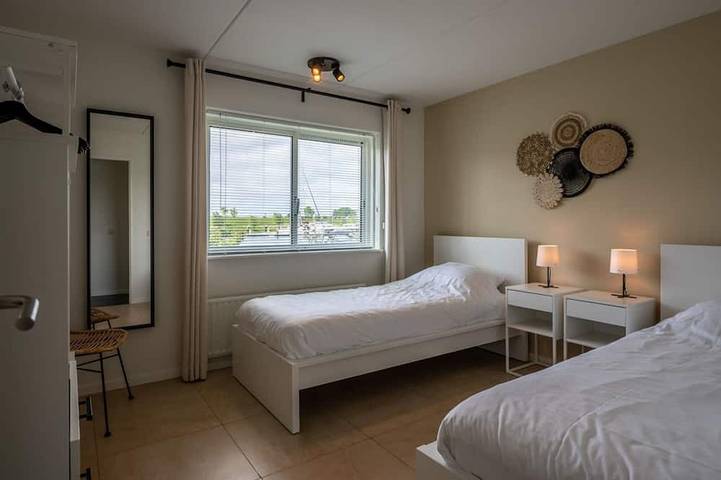 Ferienhaus für 8 Personen, mit Garten und Whirlpool sowie Balkon in Kortgene - 4