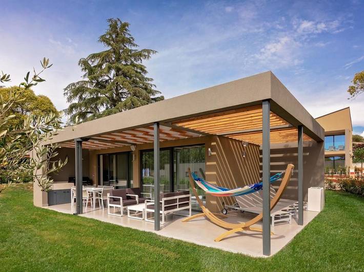 Villa für 6 Personen, mit Whirlpool und Sauna sowie Garten und Pool in Poreč - 2