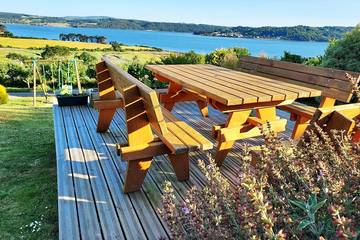 Location de vacances pour 9 personnes, avec jardin et jacuzzi, animaux acceptés à Hôpital-Camfrout