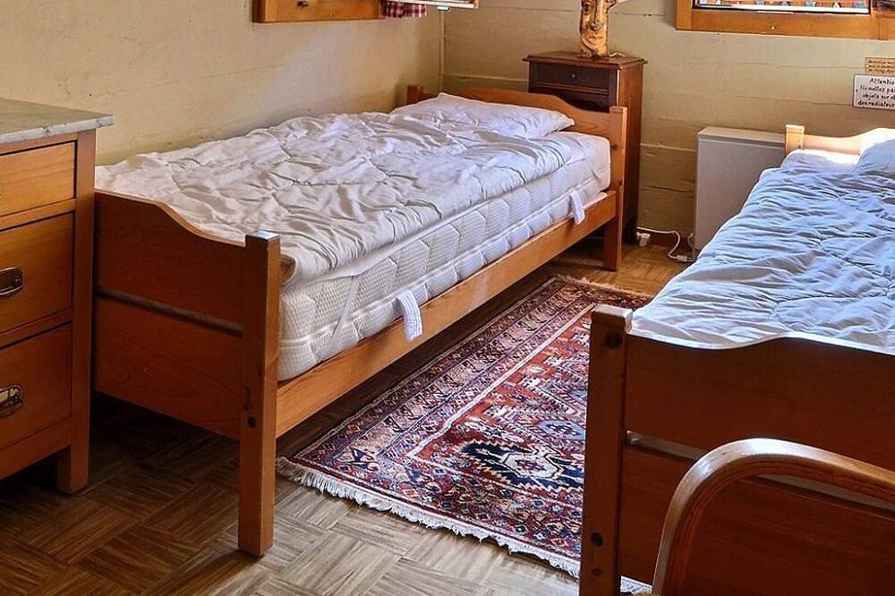 Ganze Wohnung, Sehr einfache Wohnung für 4 Personen, Küche mit Essecke, kleines Wohnzimmer mit 2 Betten, 1 Etagenbe in Grimentz, Anniviers