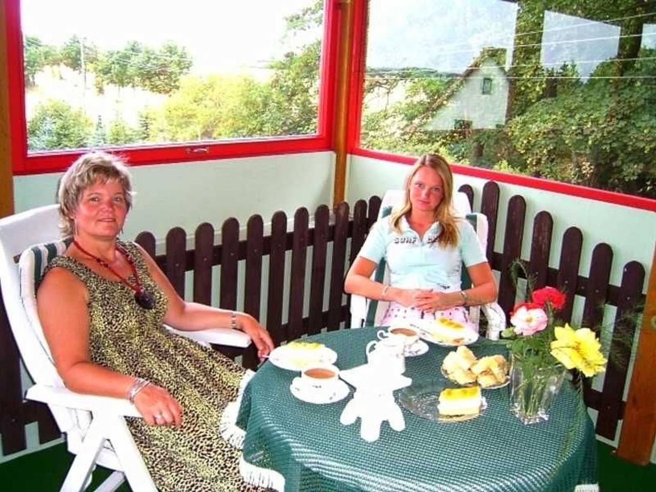 Ganze Ferienwohnung, Ferienwohnung im chinesischen Koi-Tempel - Ferienwohnung (Scholz, Martin) in Lelkendorf, Mecklenburgische Schweiz