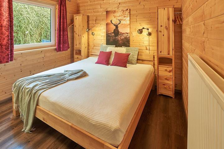 Ferienhaus für 6 Personen, mit Terrasse und Garten sowie Sauna und Ausblick in Rieden (Eifel) - 4