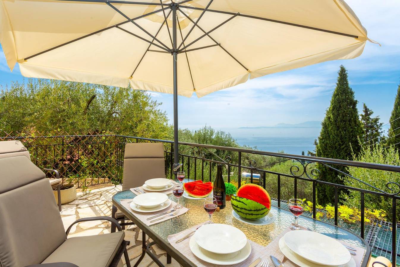 Villa für 5 Personen mit Balkon in Nissaki, Korfu