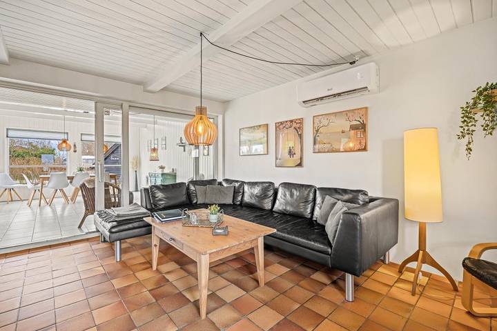 Klassisches Ferienhaus mit Infrarotsauna und Whirlpool in Bork Havn, Ringkøbing Fjord