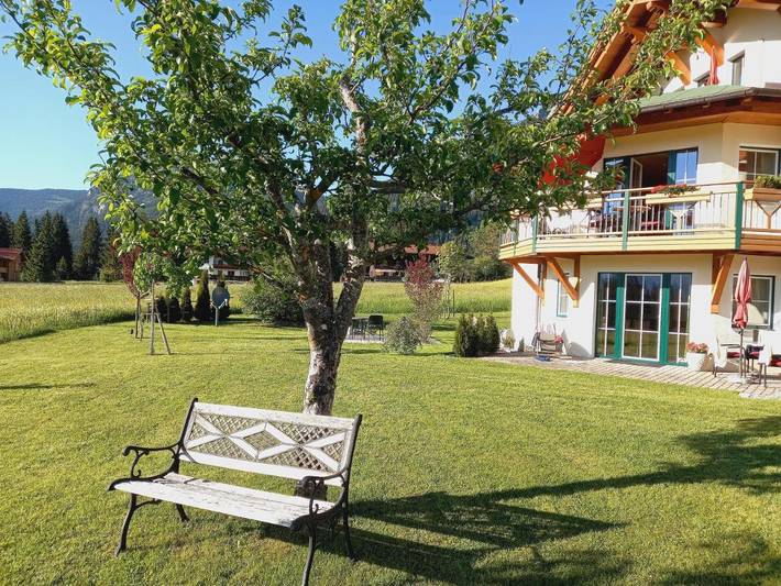 Ferienwohnung für 2 Personen, mit Ausblick und Garten in Grän - 2