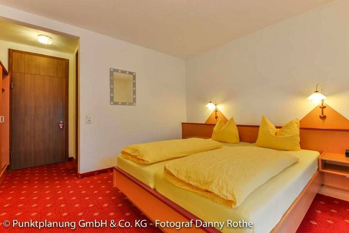 Hotel für 2 Personen, mit Balkon und Terrasse sowie Garten und Ausblick in Oberau - 2