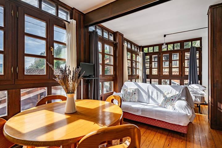 Apartamento entero, Apartamento 'Florenta G2' con vistas a la montaña, terraza privada y Wi-Fi in Cangas de Onís, Costa Verde