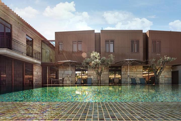 Casa de férias para 15 pessoas, com jardim e piscina infantil e ainda piscina and vista em Cinfães