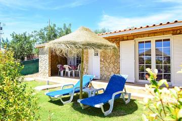 Ferienhaus für 4 Personen, mit Garten und Pool an der Algarve